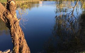 Lakeside House Ei